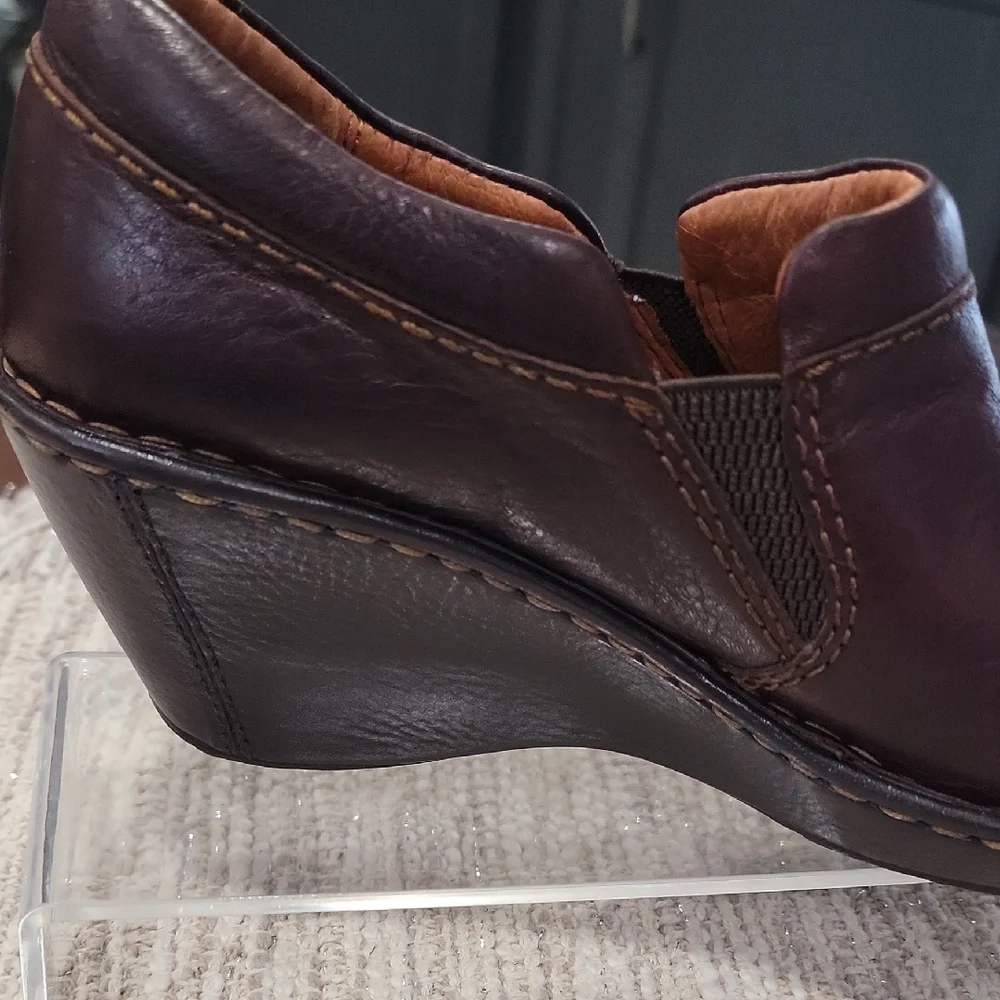 Born elegant leather